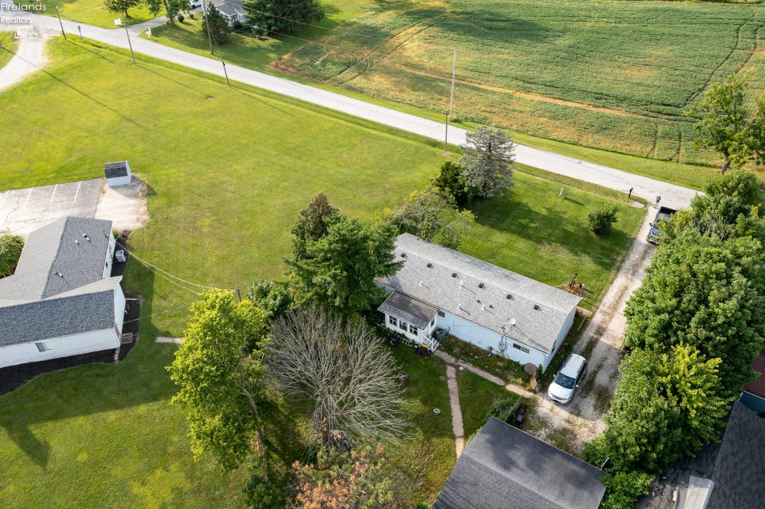 23270 W Edgefield Road