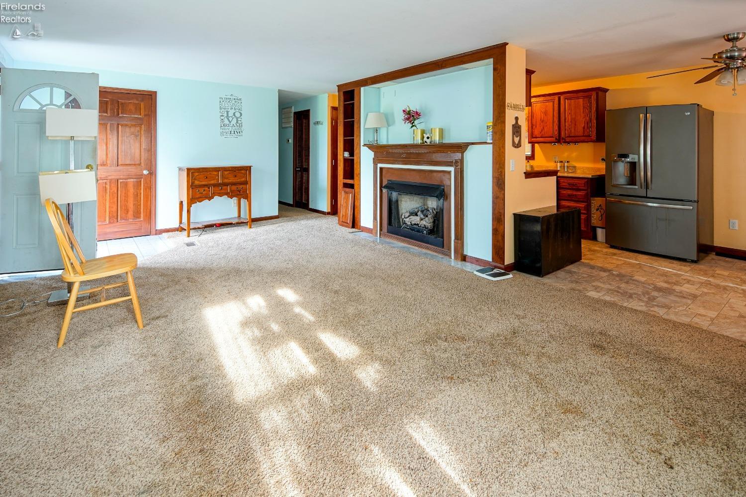 23270 W Edgefield Road