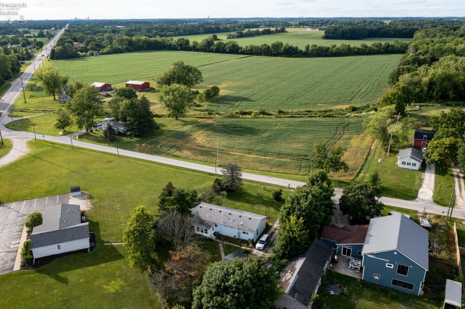 23270 W Edgefield Road