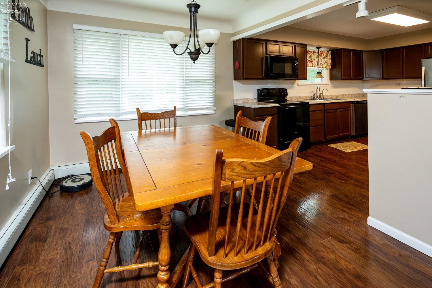 2600 N Oak Harbor Road