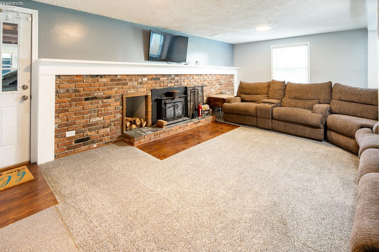 2600 N Oak Harbor Road