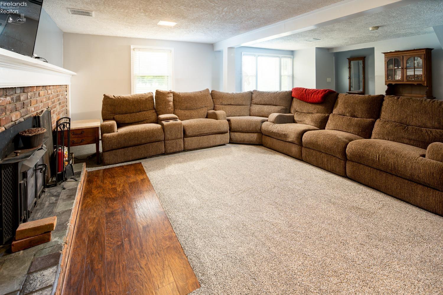 2600 N Oak Harbor Road
