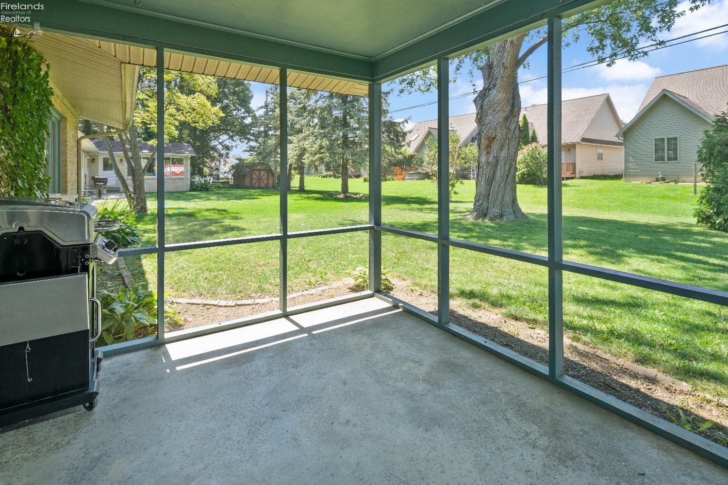848 Ludwig Avenue