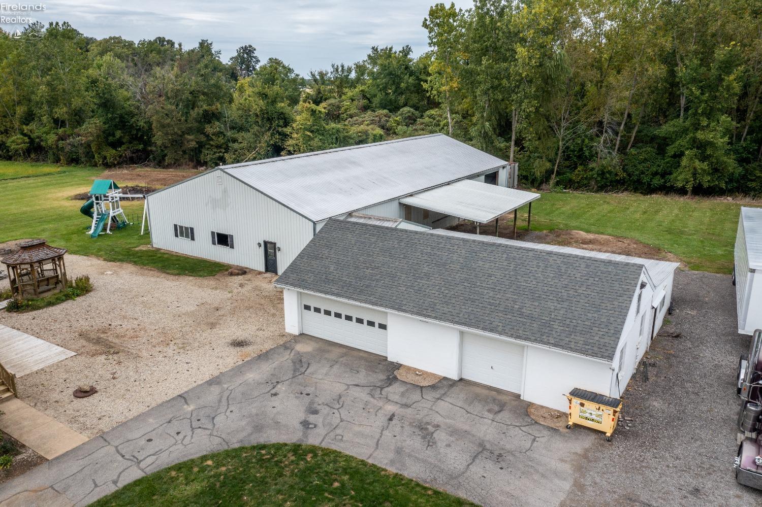 3032 Dickman Road