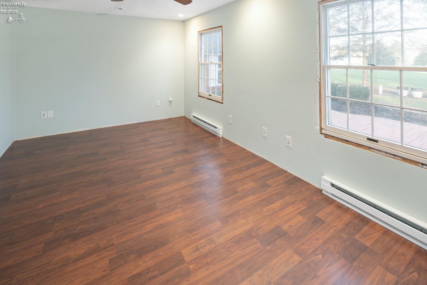 5702 Southwest Road