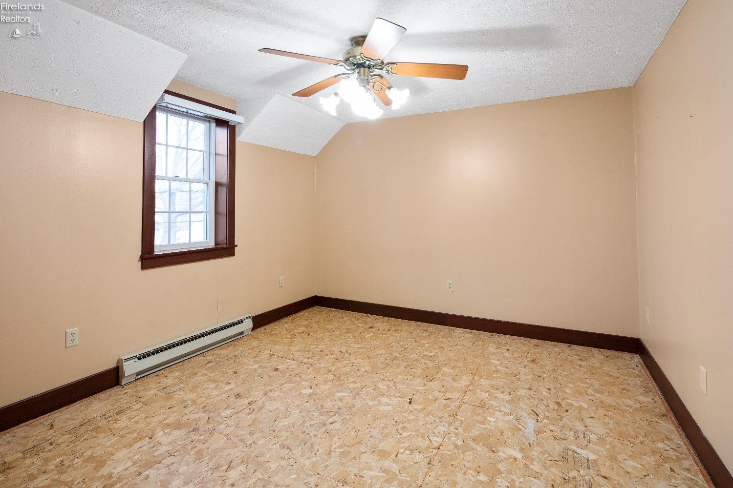 5702 Southwest Road