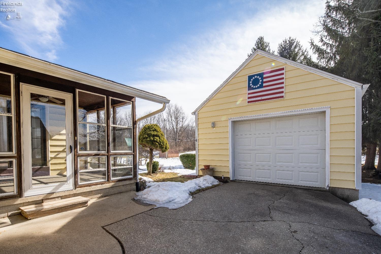 1213 June Street