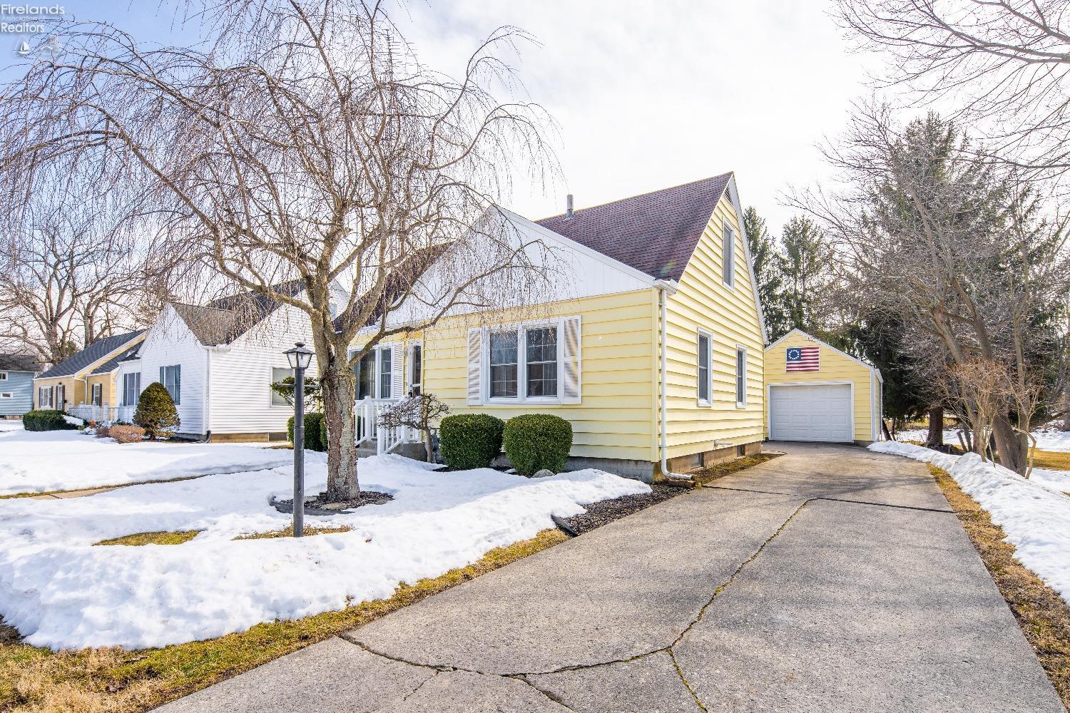 1213 June Street