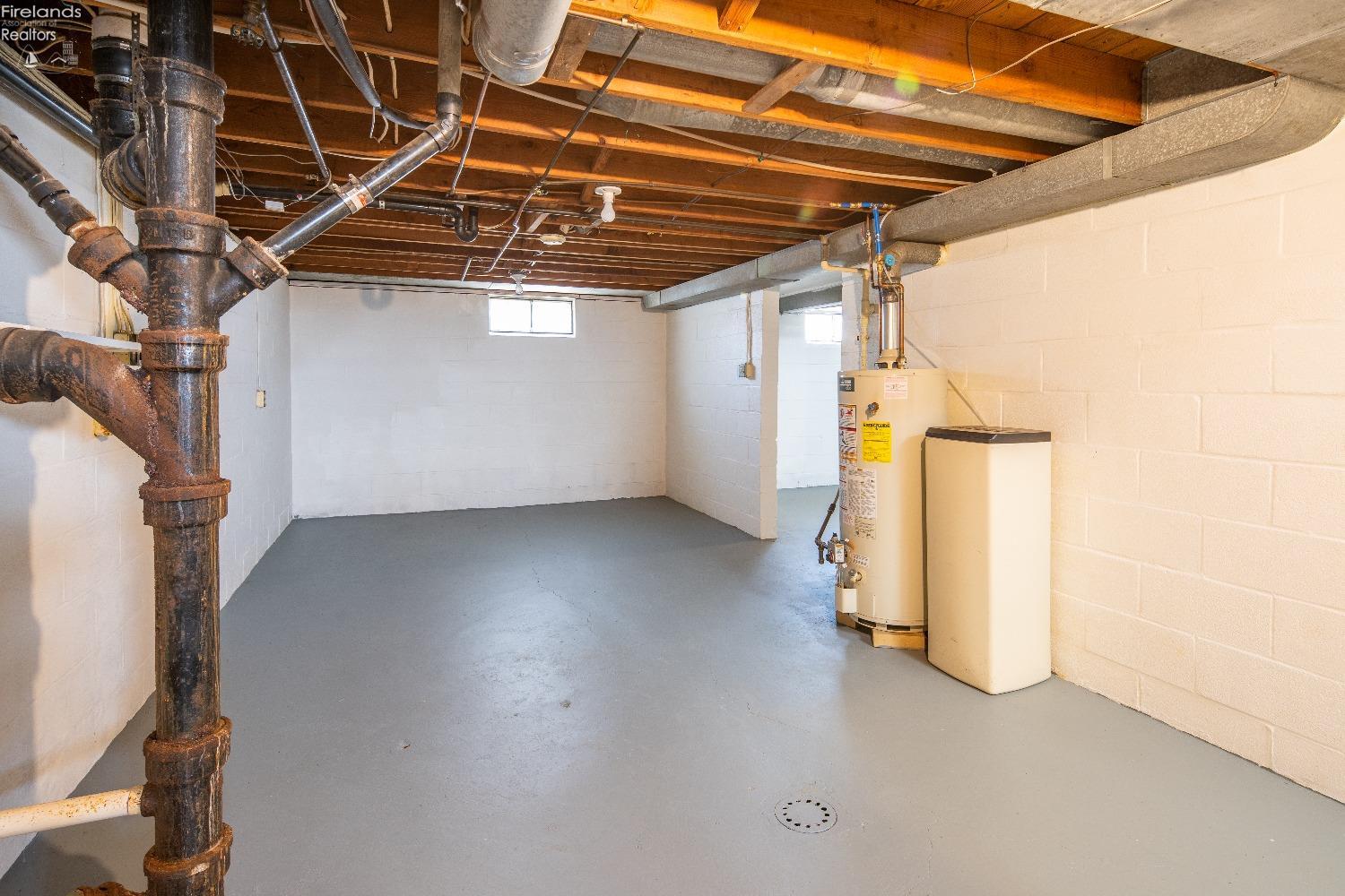 1213 June Street