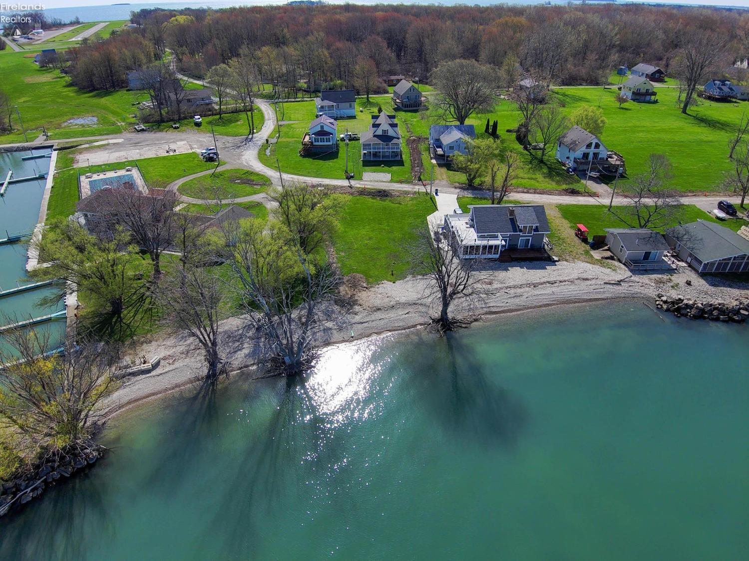 367 Sea Breeze, Middle Bass Island, OH 43446
