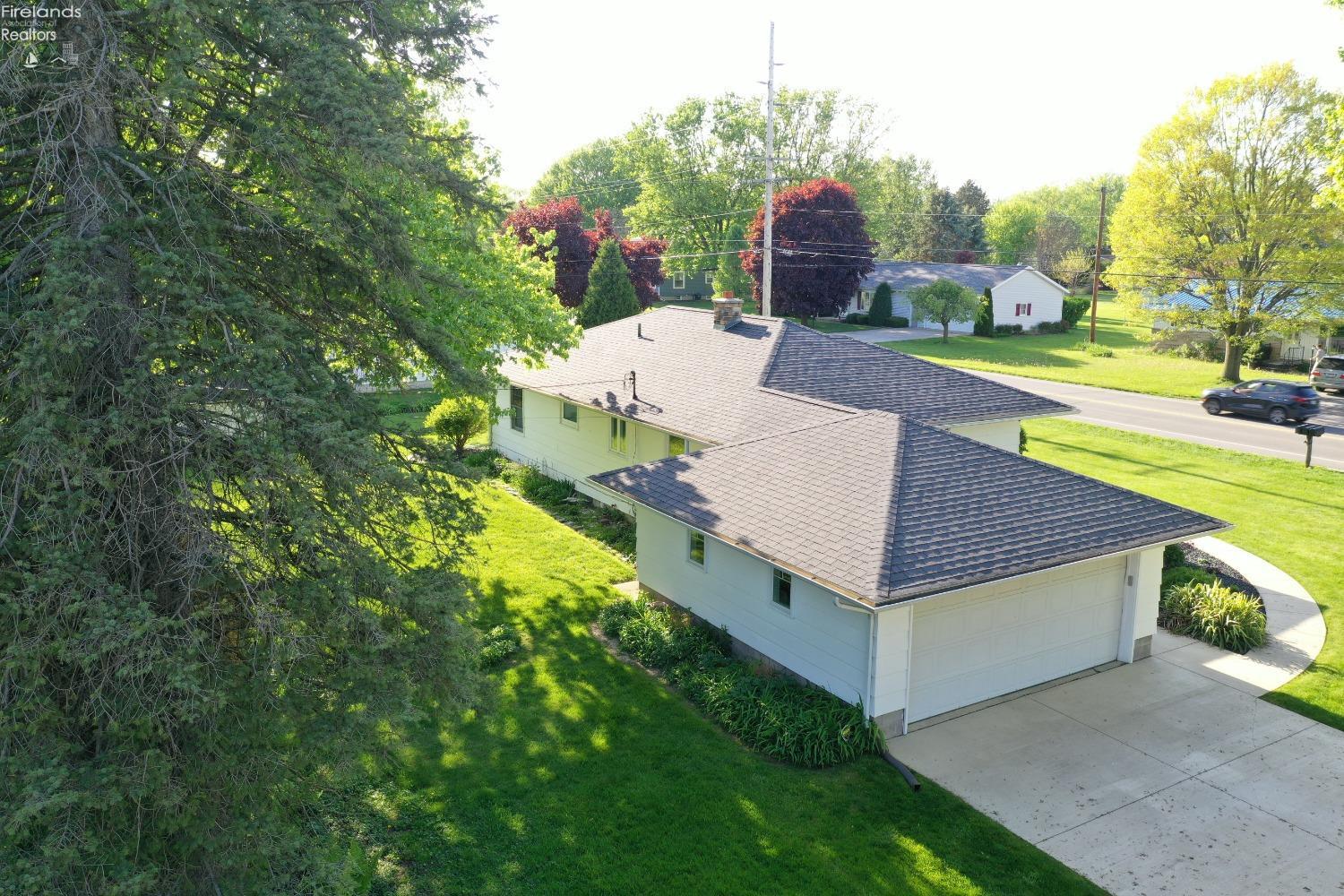 205 W Cole Road