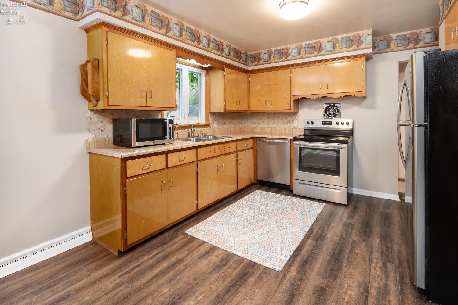 205 W Cole Road