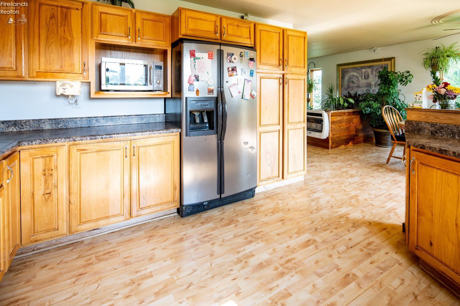 7854 N Township Road 51