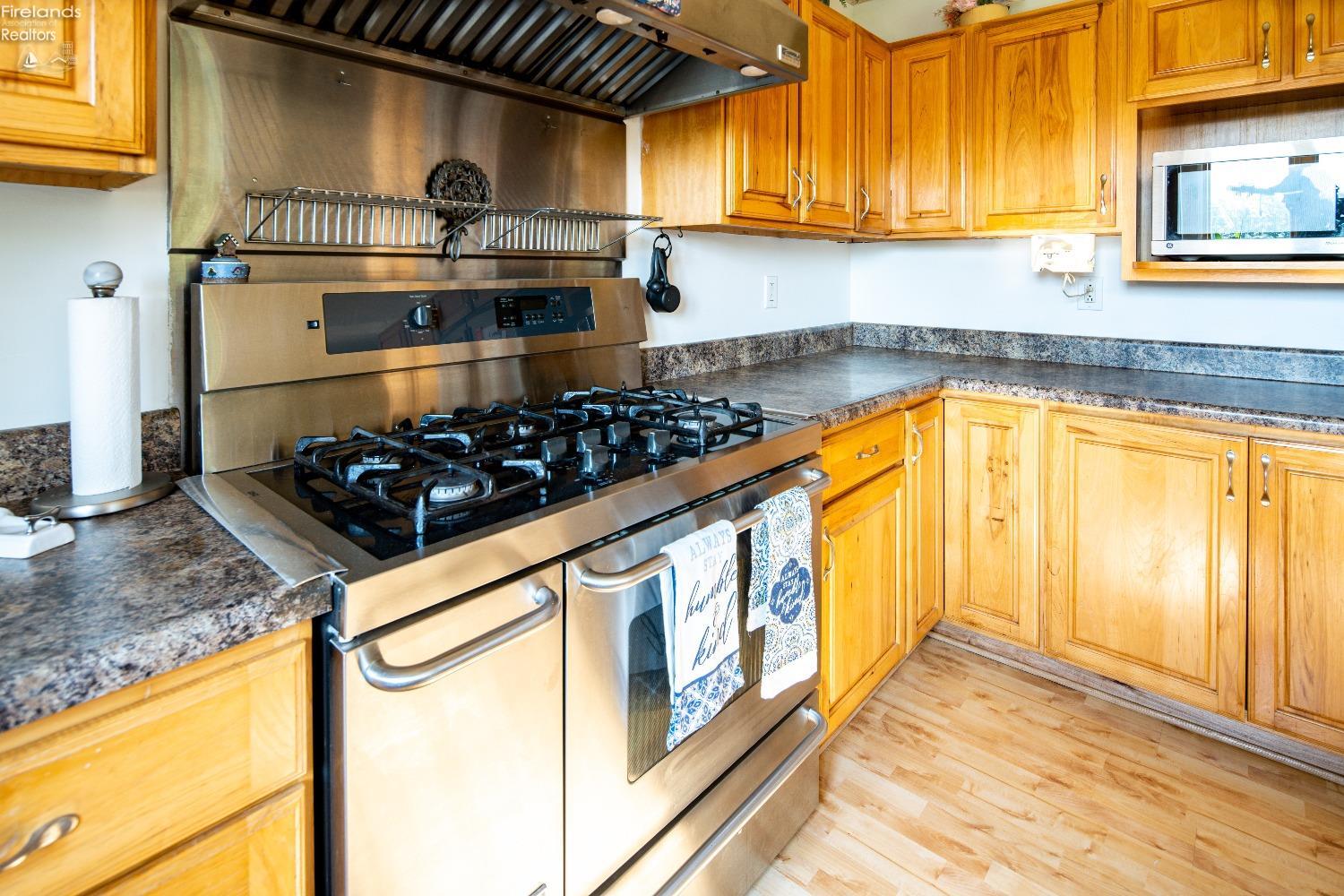 7854 N Township Road 51