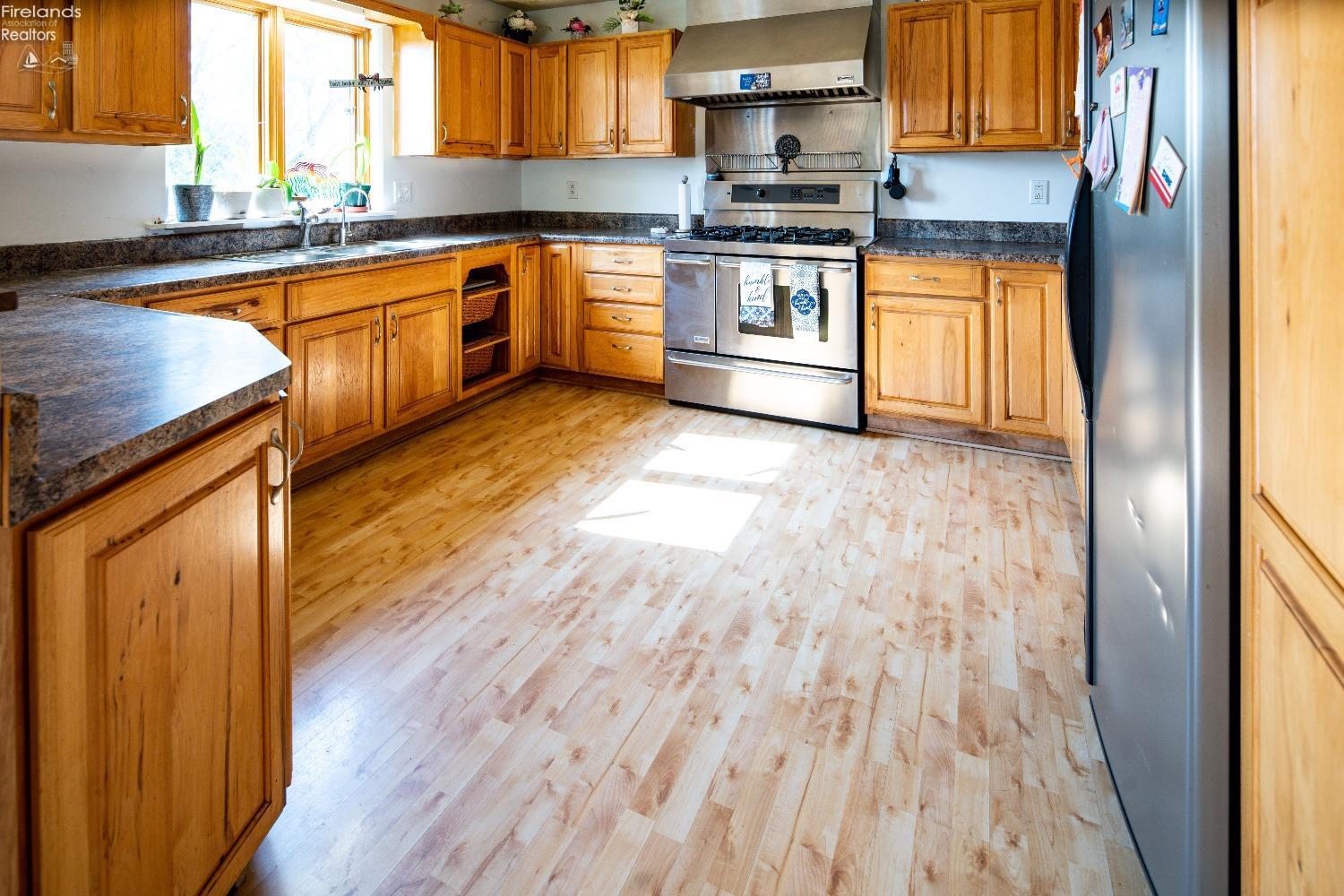 7854 N Township Road 51
