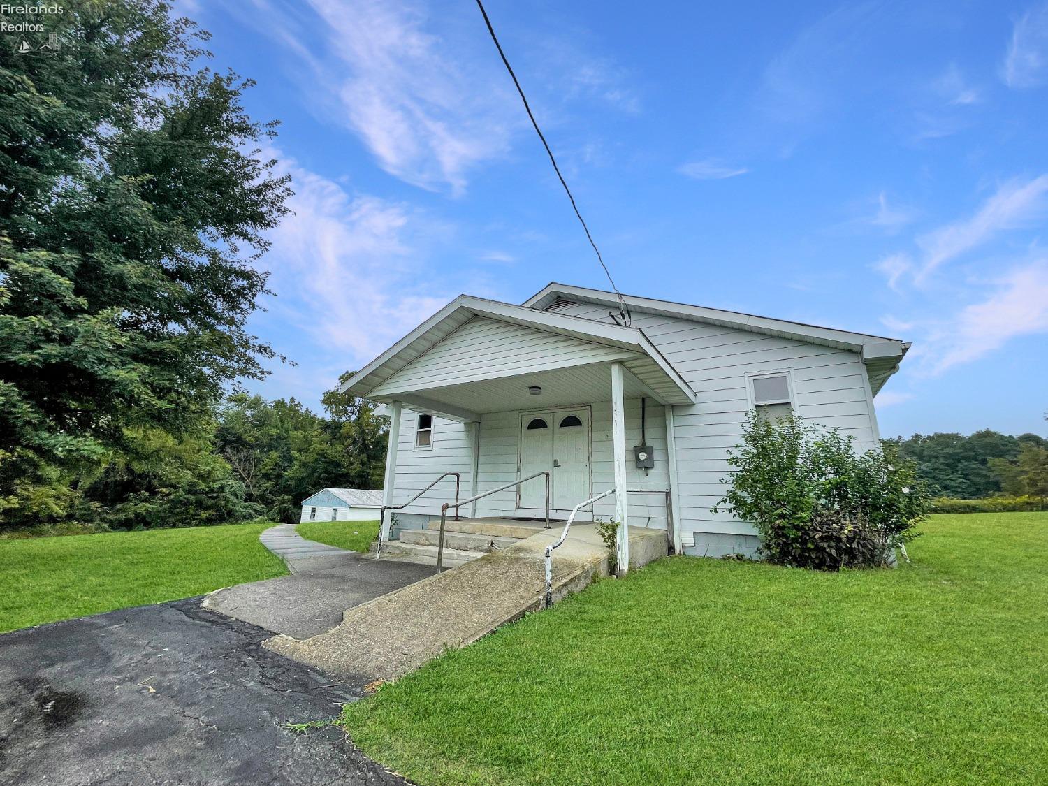 6524 State Route 228, Green Springs, OH 44836