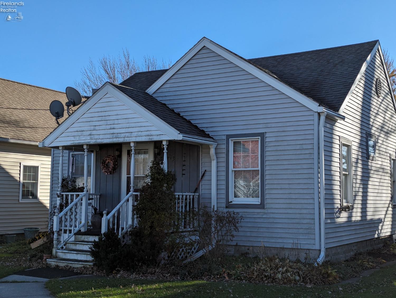 113 W WALNUT STREET, OAK HARBOR, OH 43449 CENTURY 21 Bolte Real