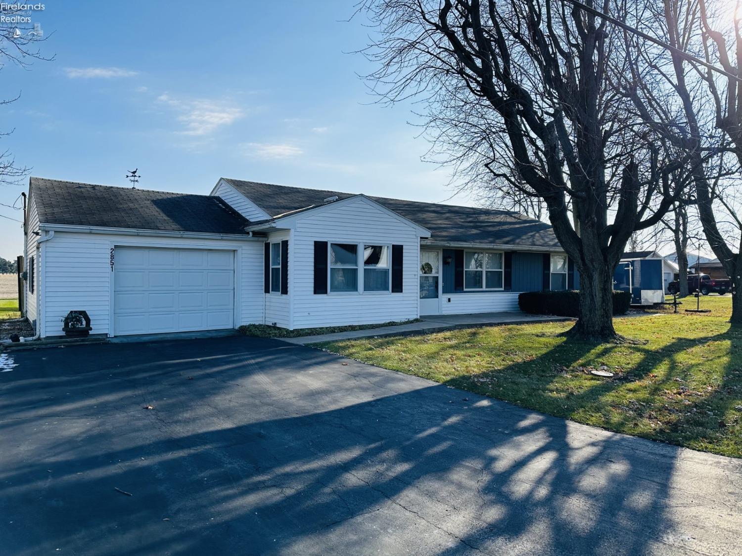 2581 N CR 198, FREMONT, OH 43420 CENTURY 21 Bolte Real Estate North