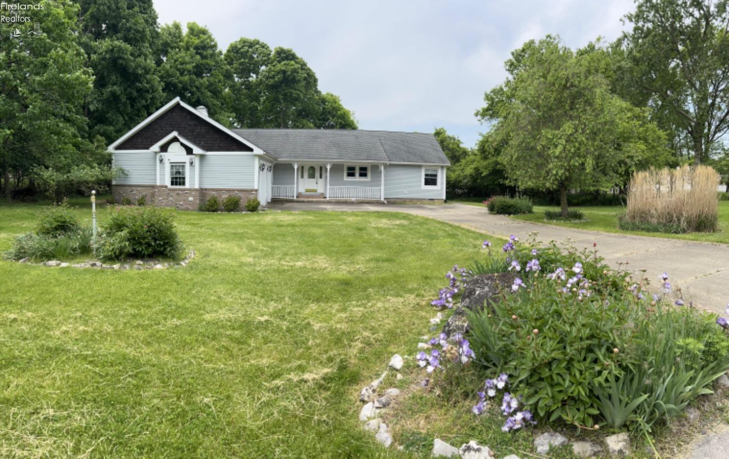 Marblehead Real Estate 4190 S Woodcliff Drive OH 43440 485,000