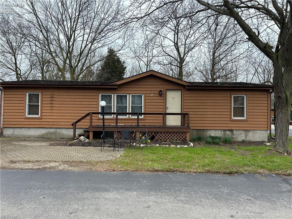 PutInBay Real Estate 140 Sandcastle Drive OH 43456 275,000