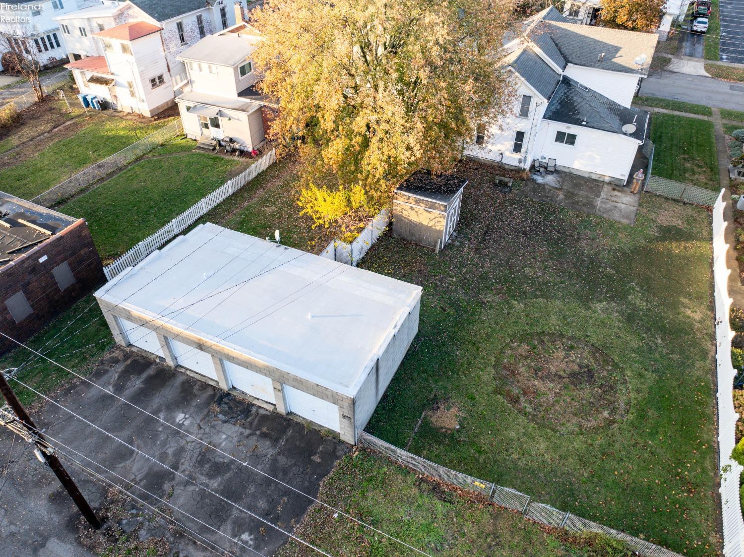 917 Court Street