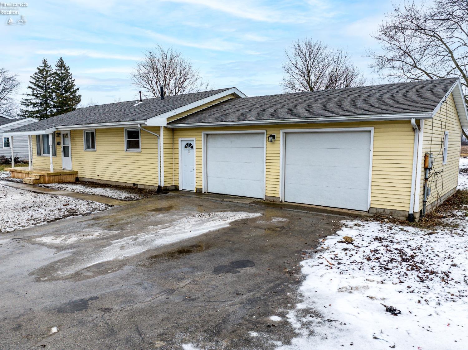 1155 S County Road 198