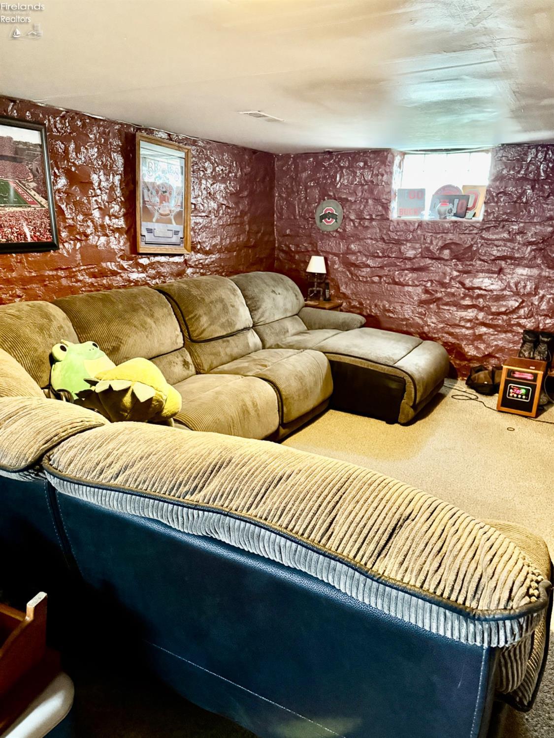 139 Ashford Avenue