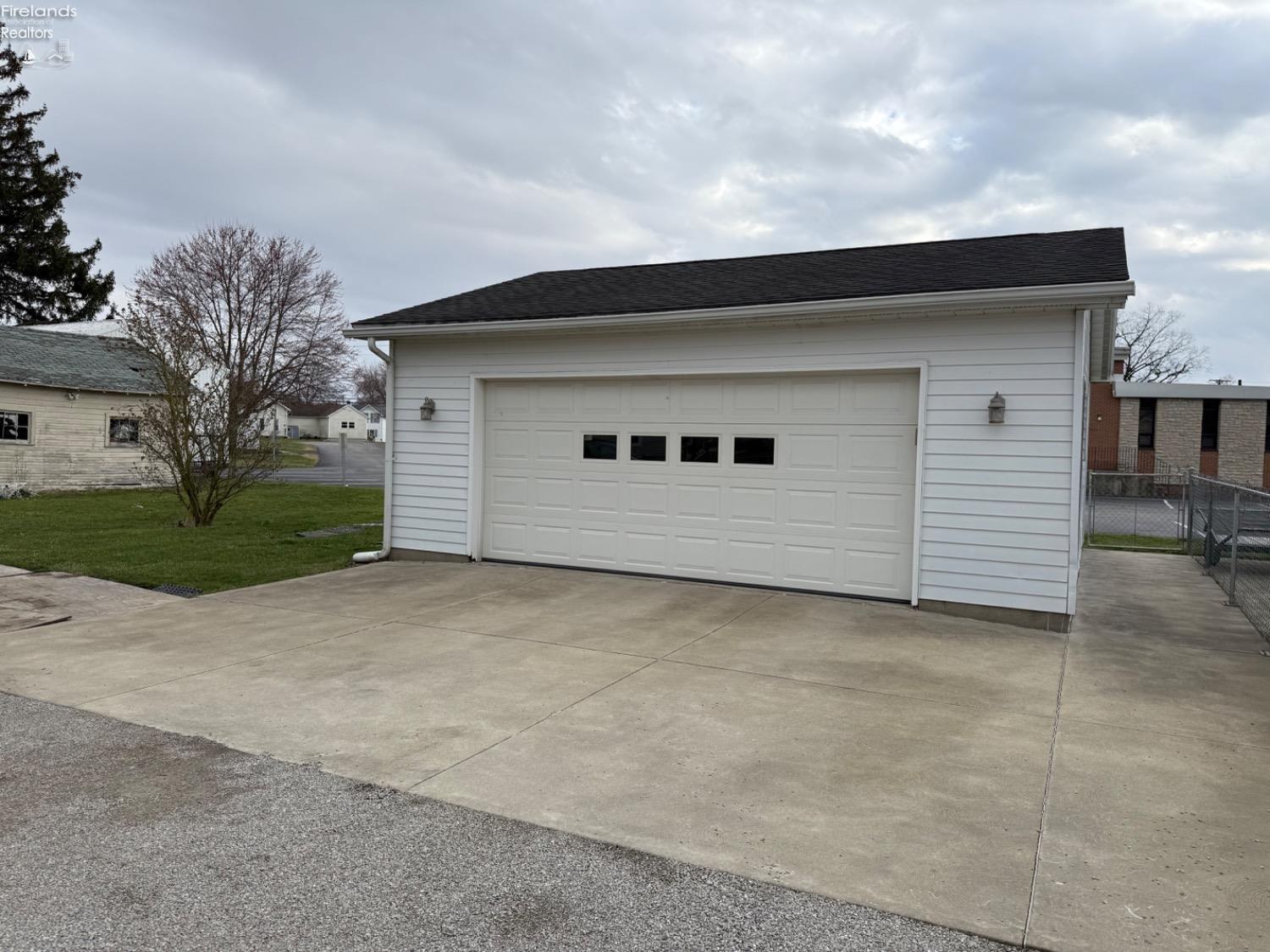 139 Ashford Avenue