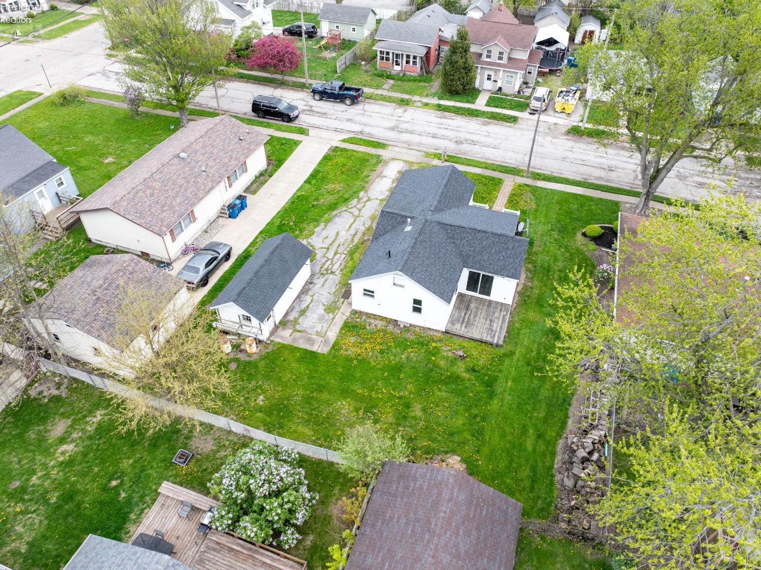 214 Linden