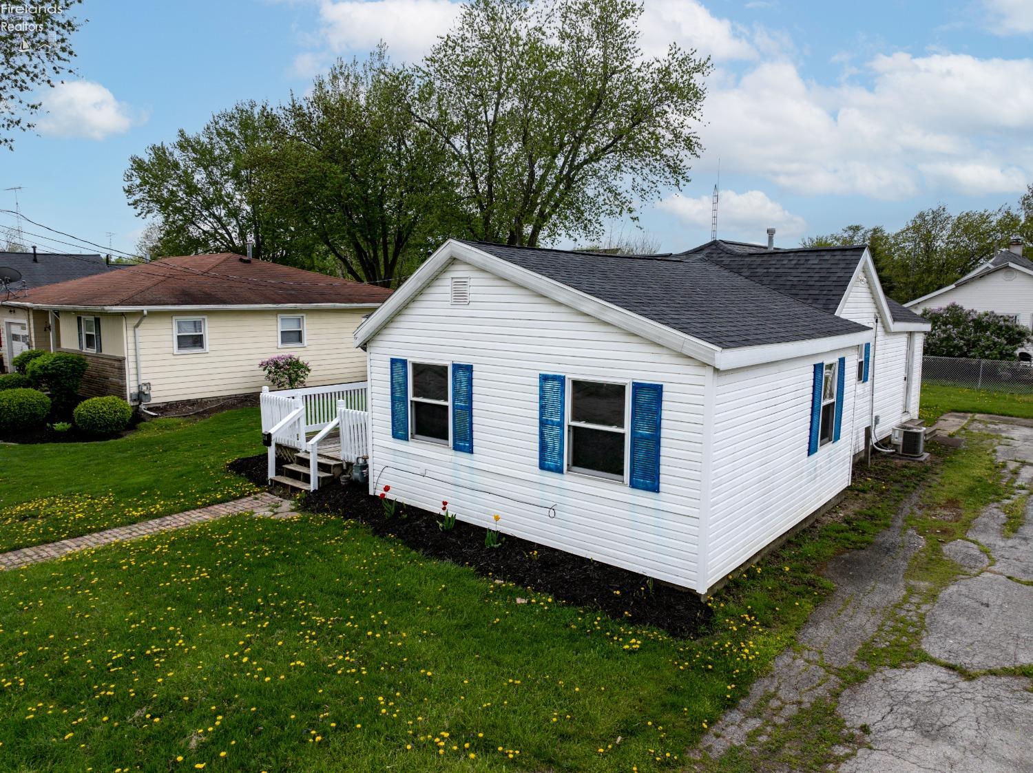 214 Linden