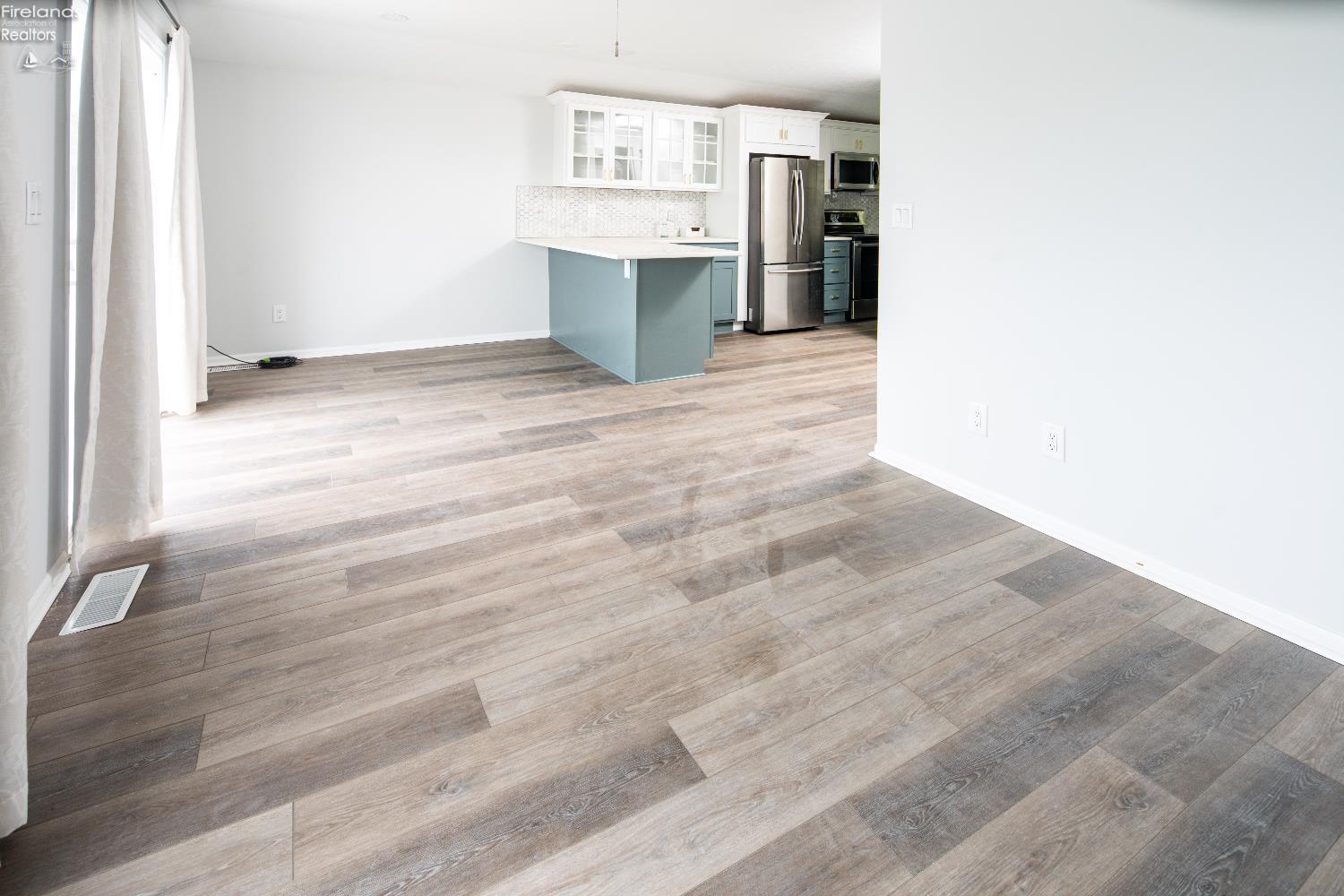 6039 E Harbor Road 8