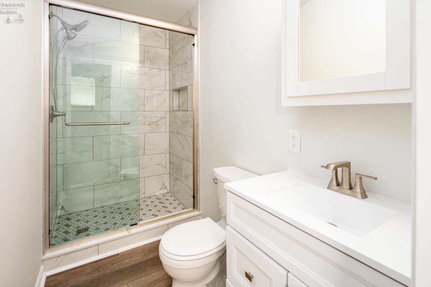 6039 E Harbor Road 8