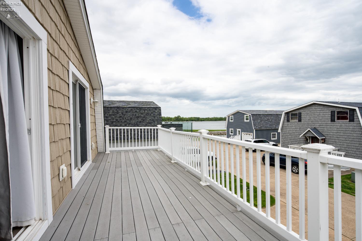 6039 E Harbor Road 8