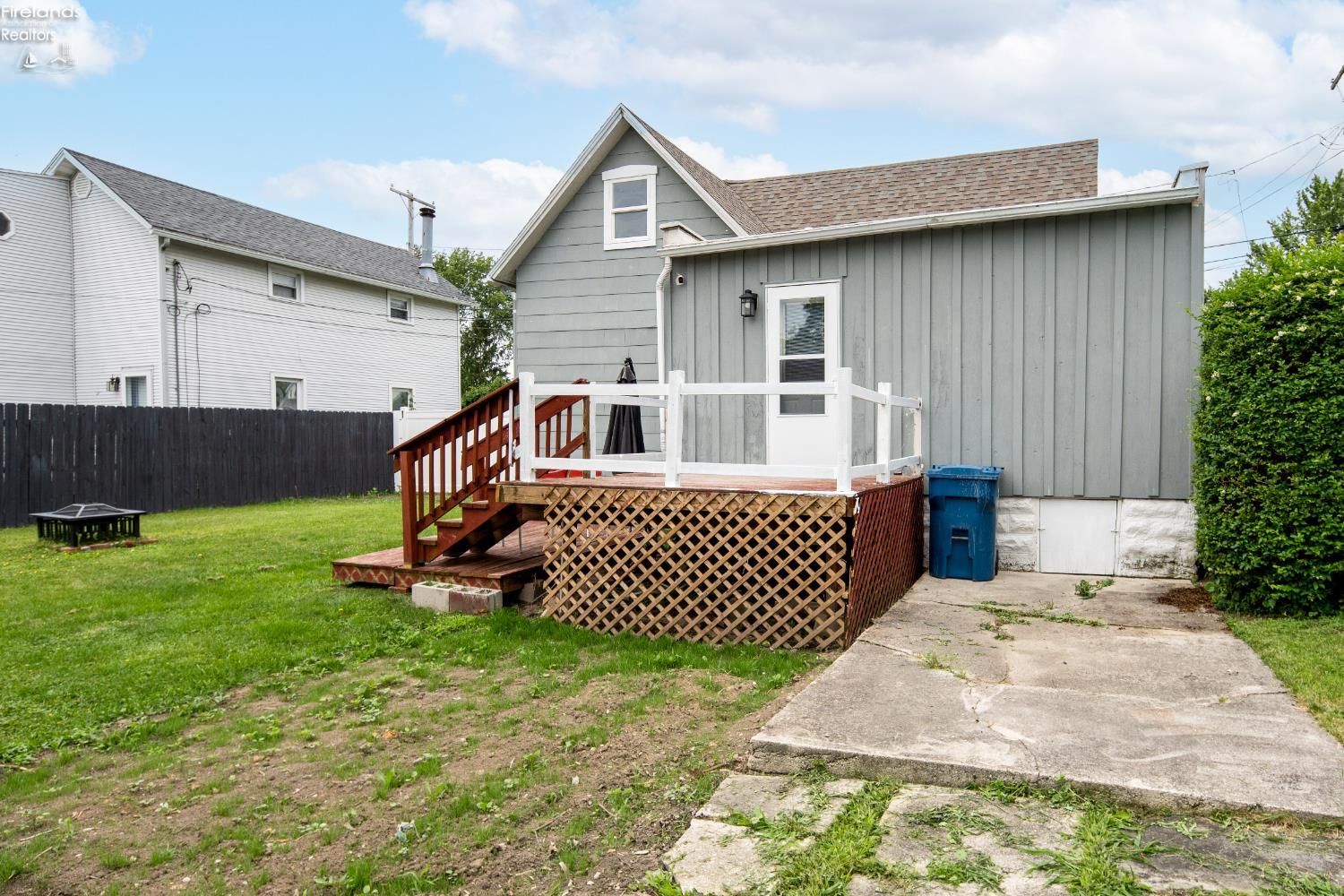 117 W Park Street