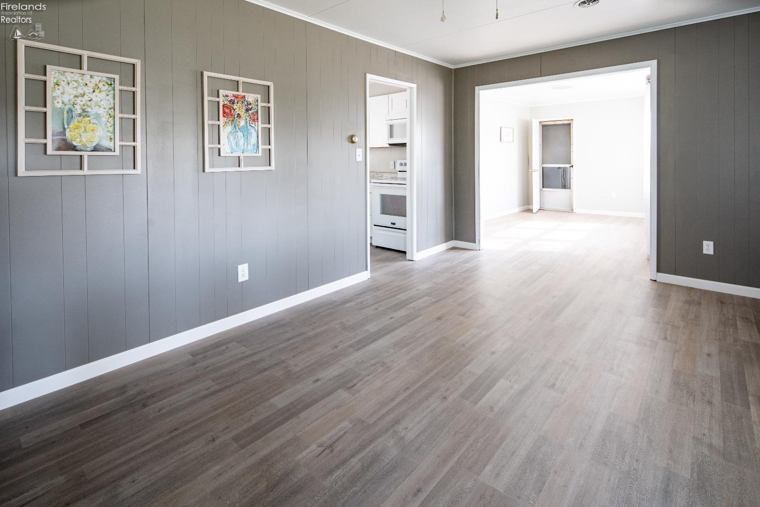 1307 Fleetwood Drive