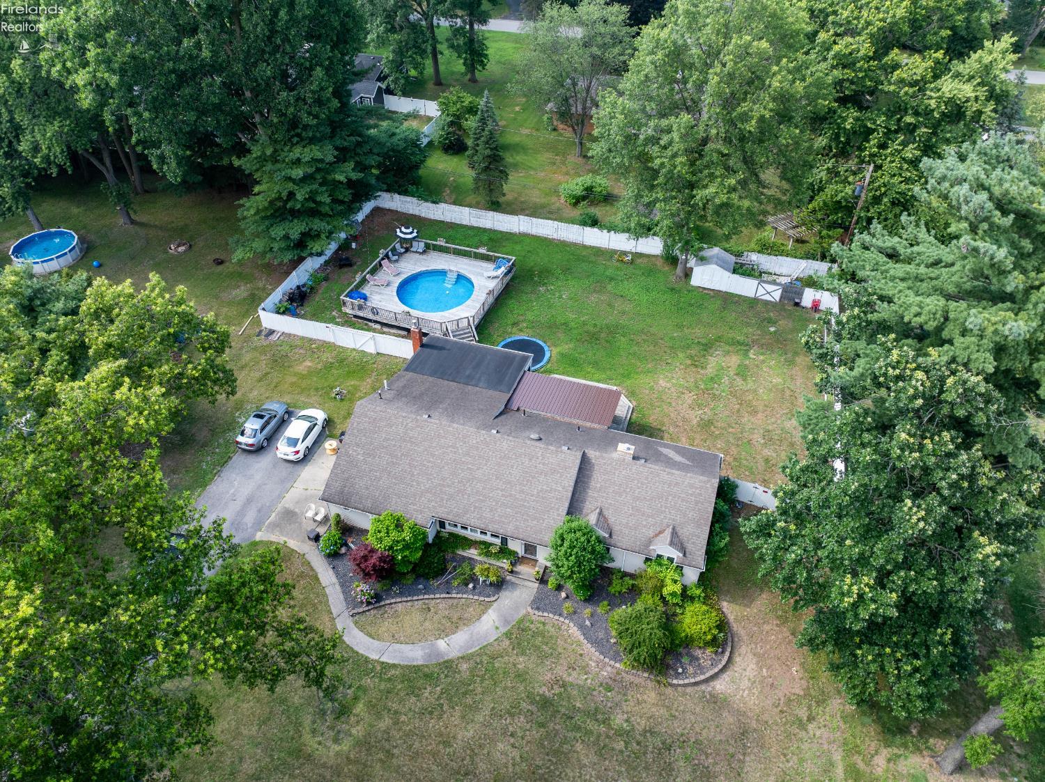 4744 Crestridge