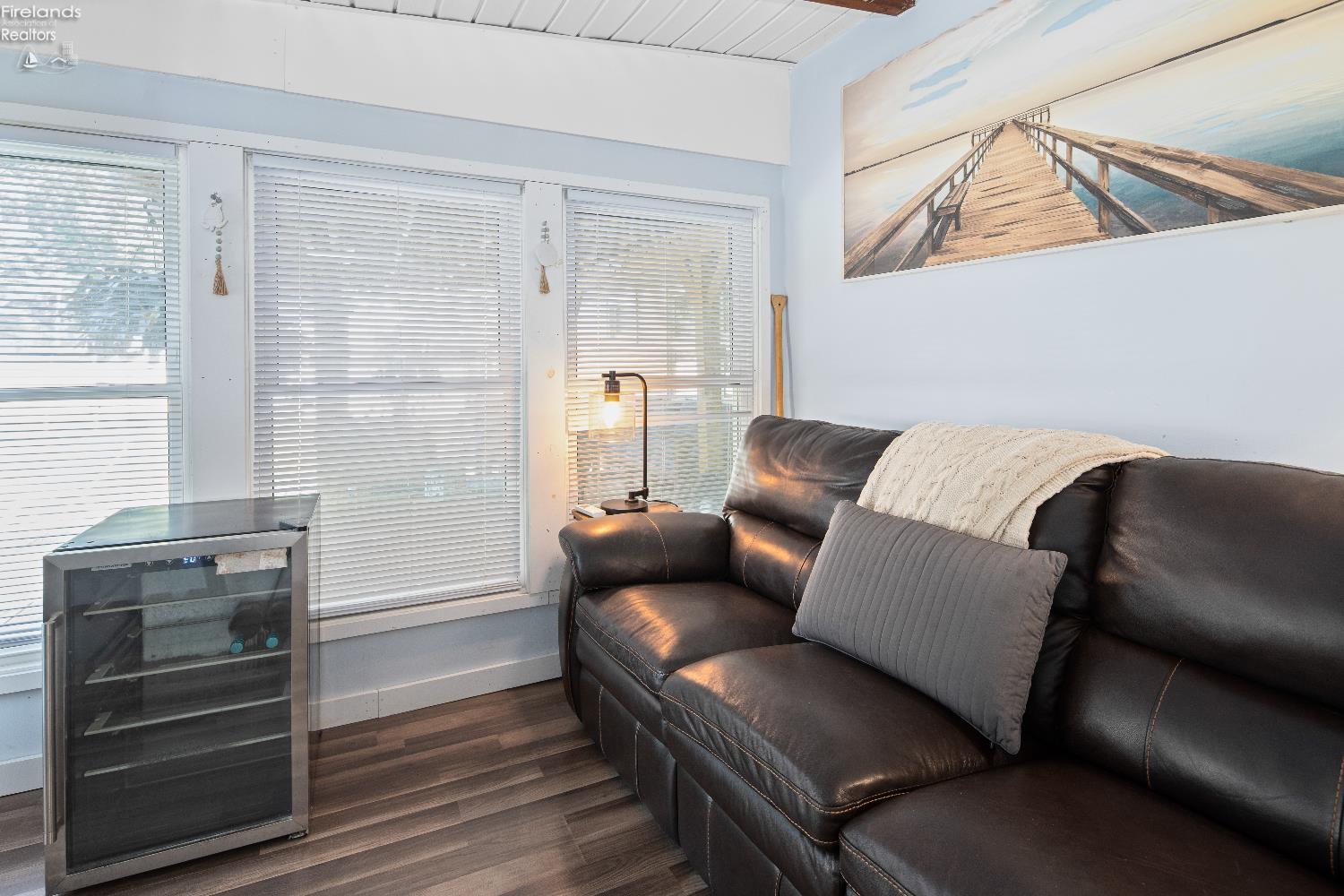 4744 Crestridge