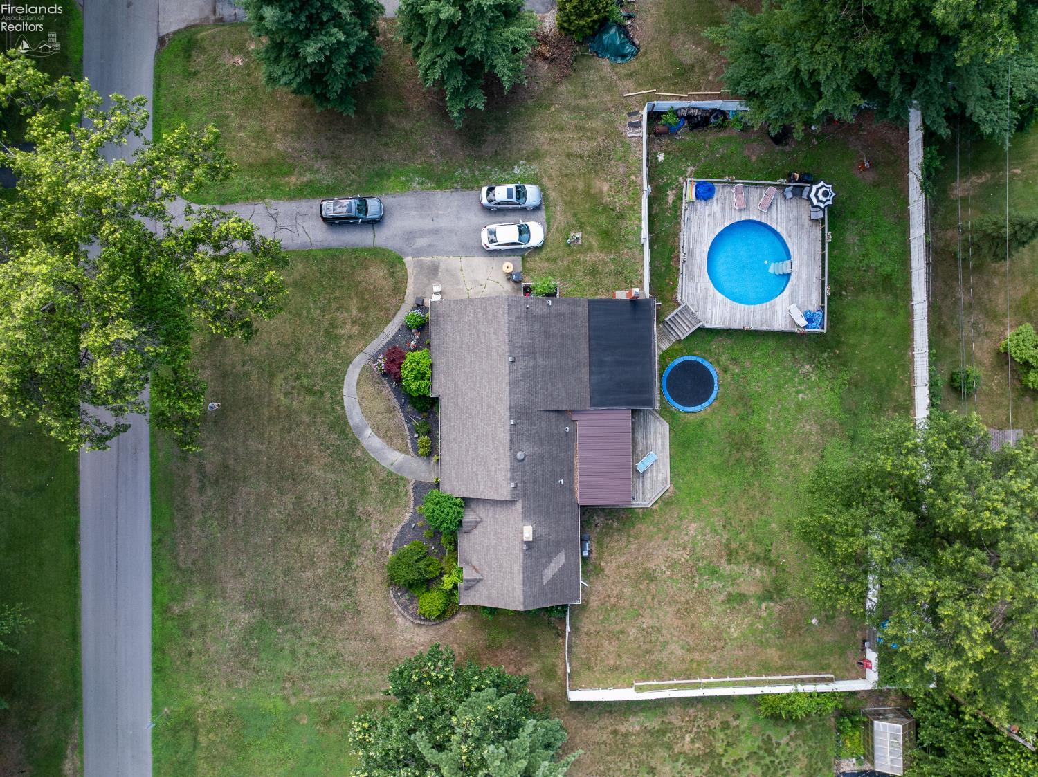 4744 Crestridge