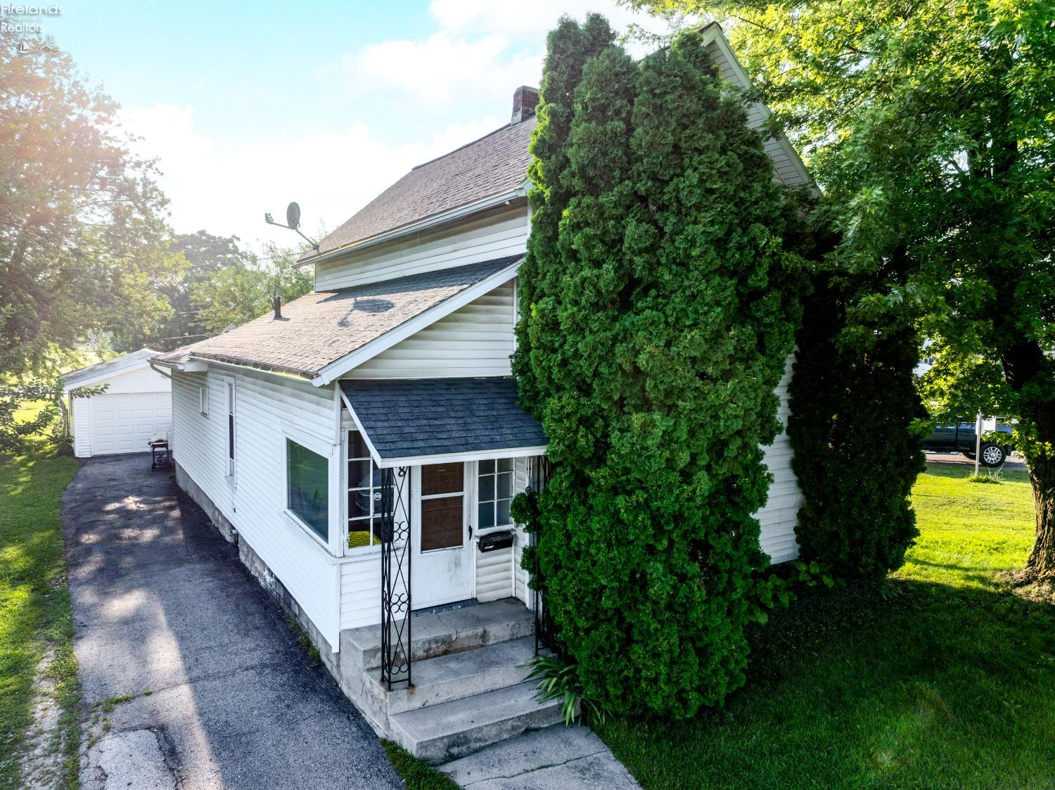 818 N Front Street