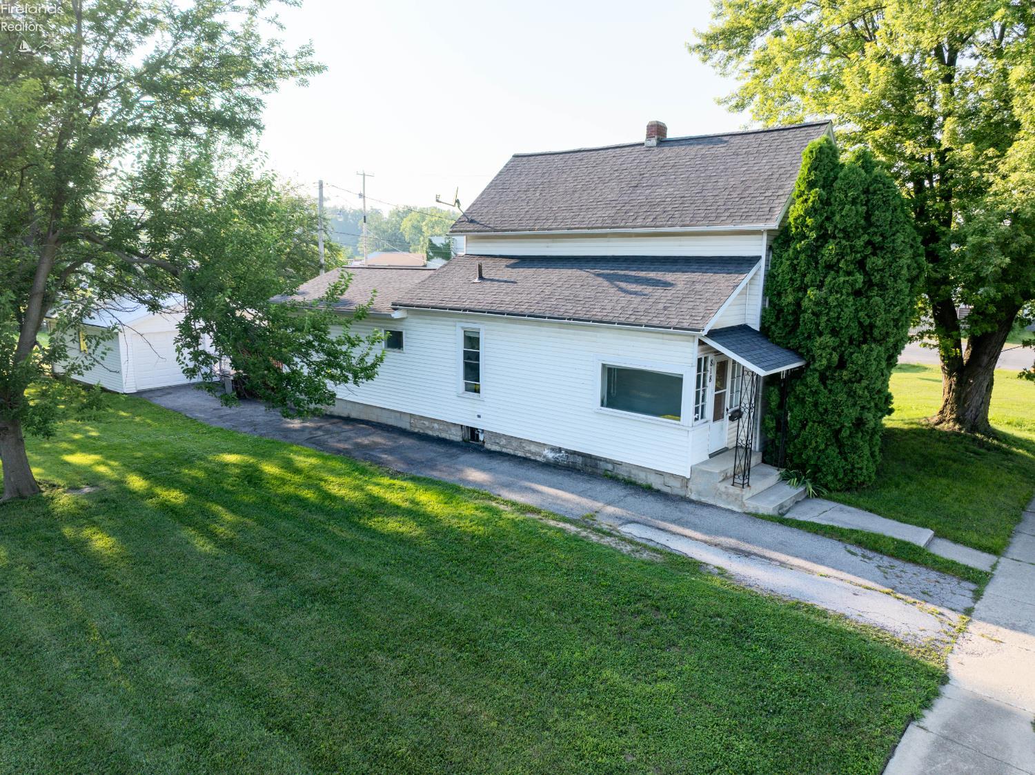 818 N Front Street