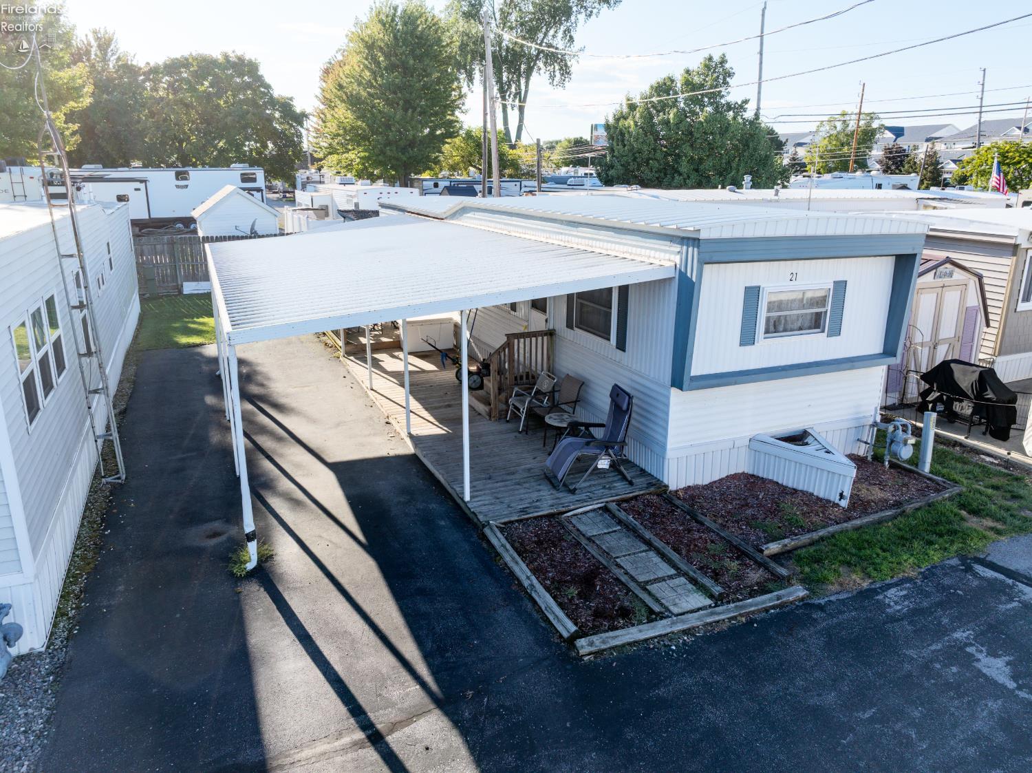1090 Richey Rd