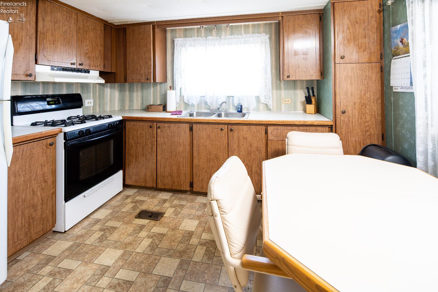 1090 Richey Rd