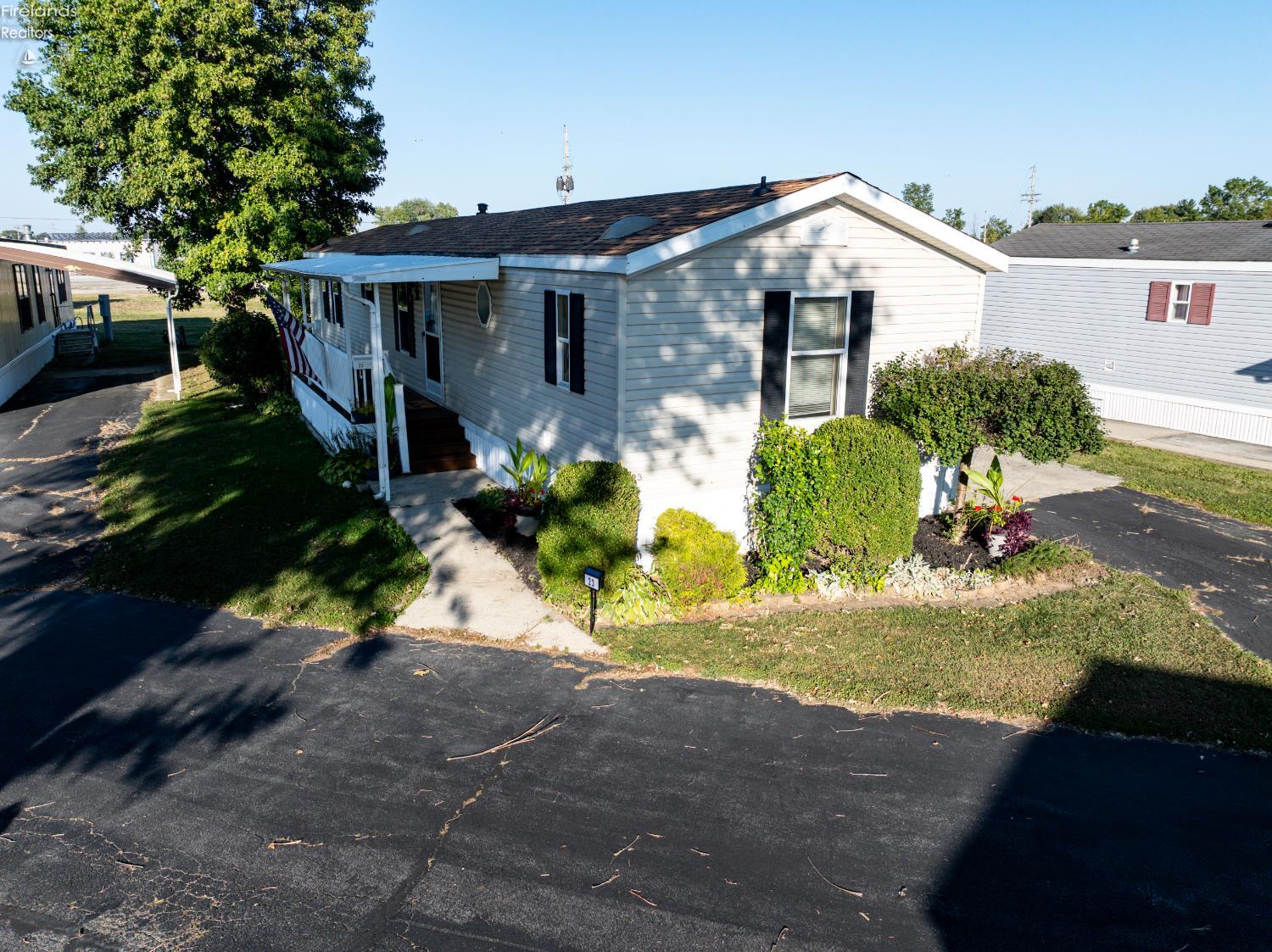 1739 E State Street 23