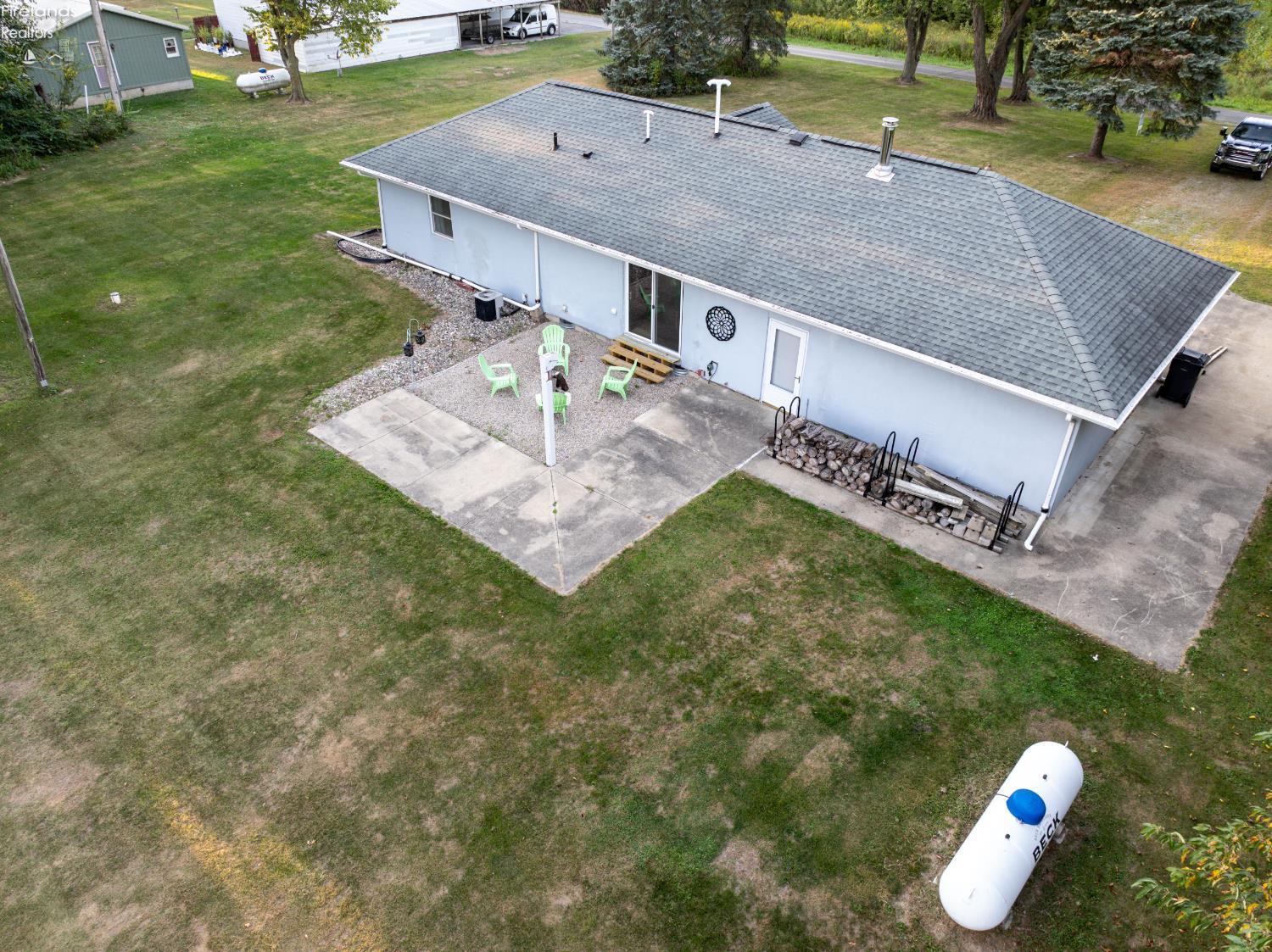 7433 County Road 307