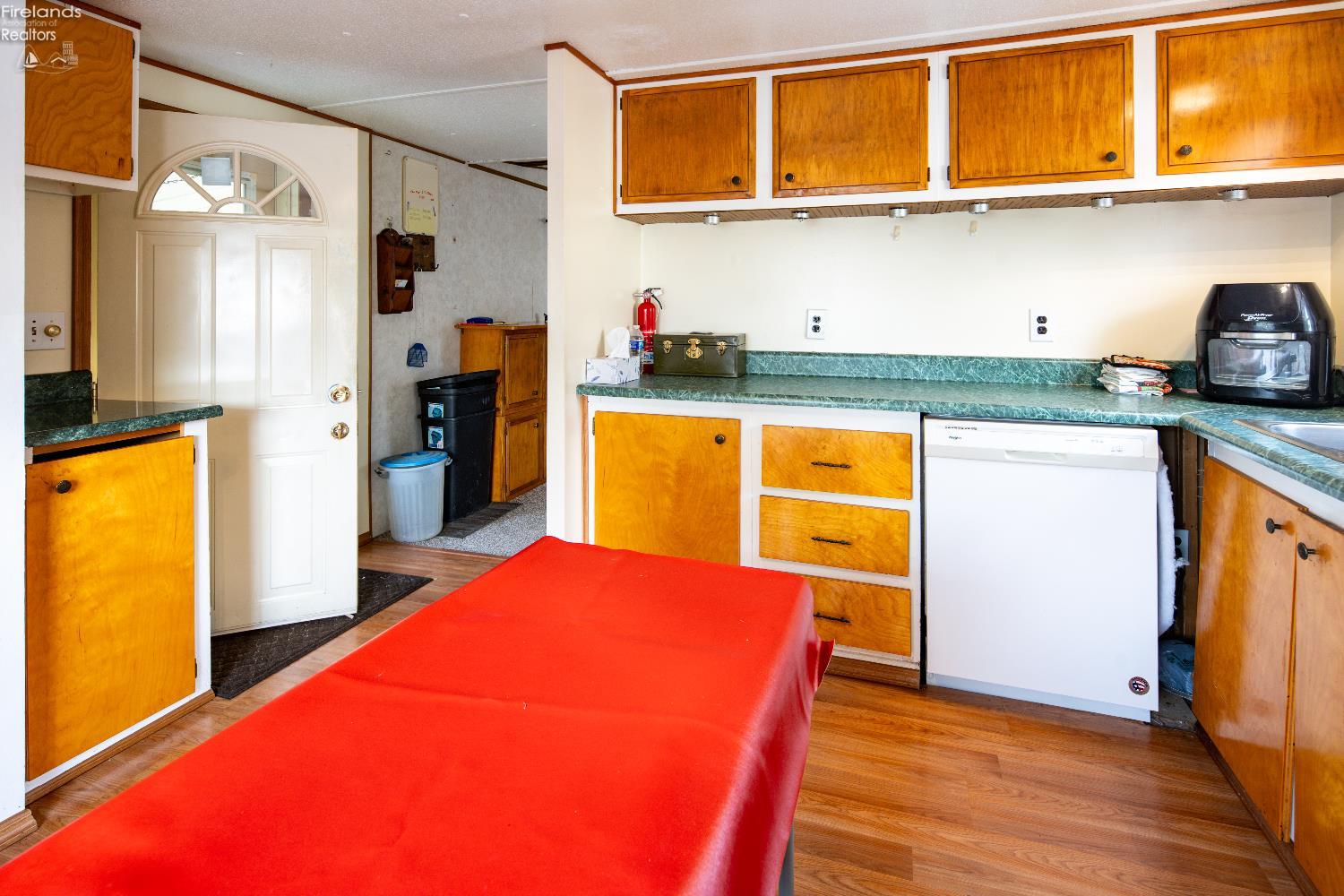 1730 Port Clinton Rd 33