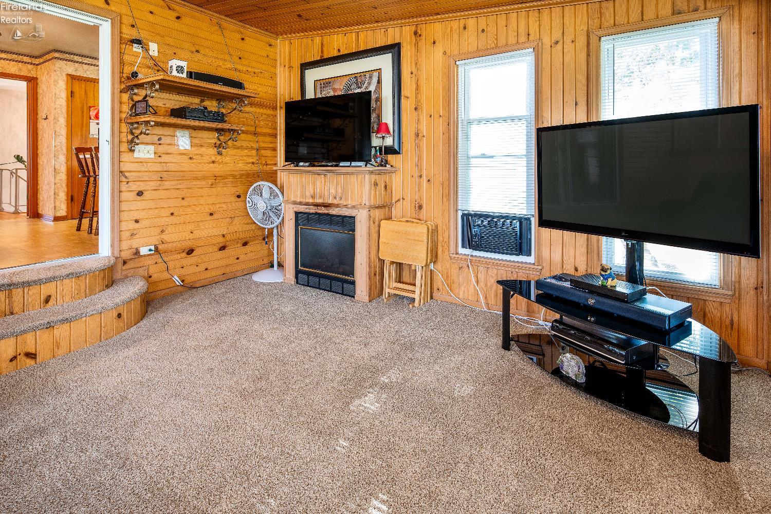 880 Cleveland Avenue