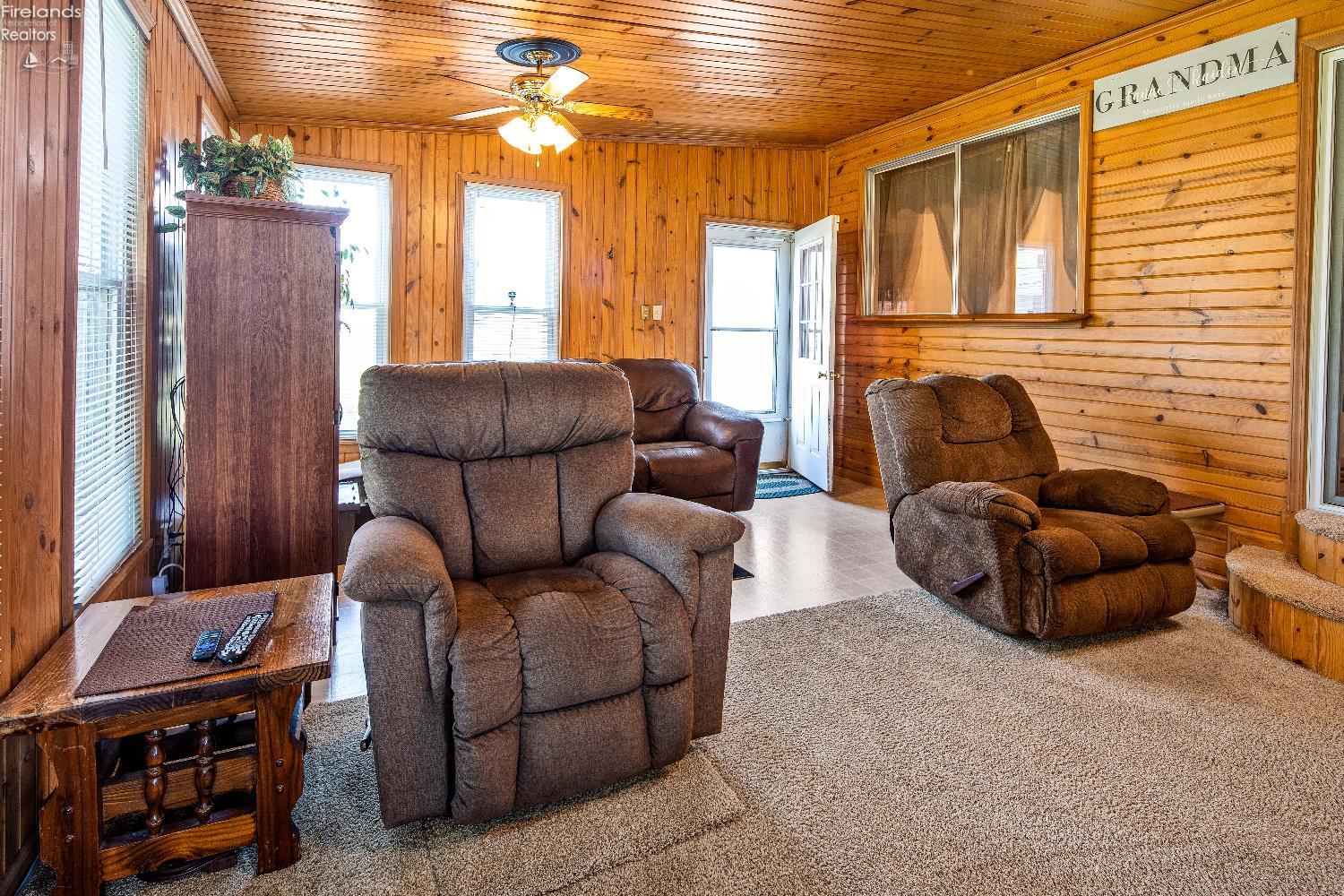 880 Cleveland Avenue