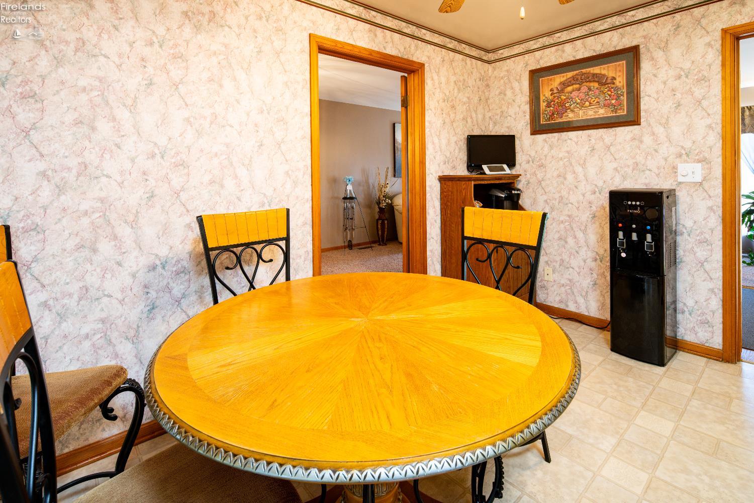 880 Cleveland Avenue