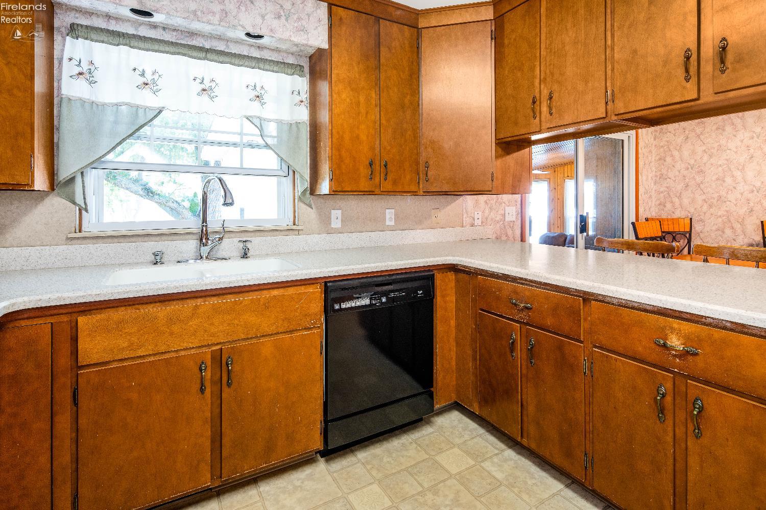 880 Cleveland Avenue