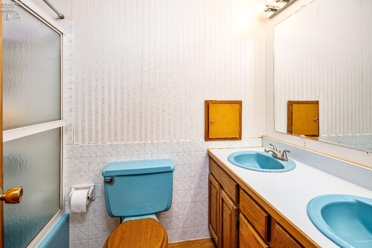 880 Cleveland Avenue